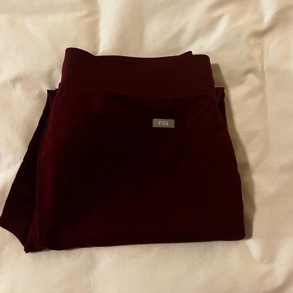 FIGS Scrubs - Picture 5 of 5